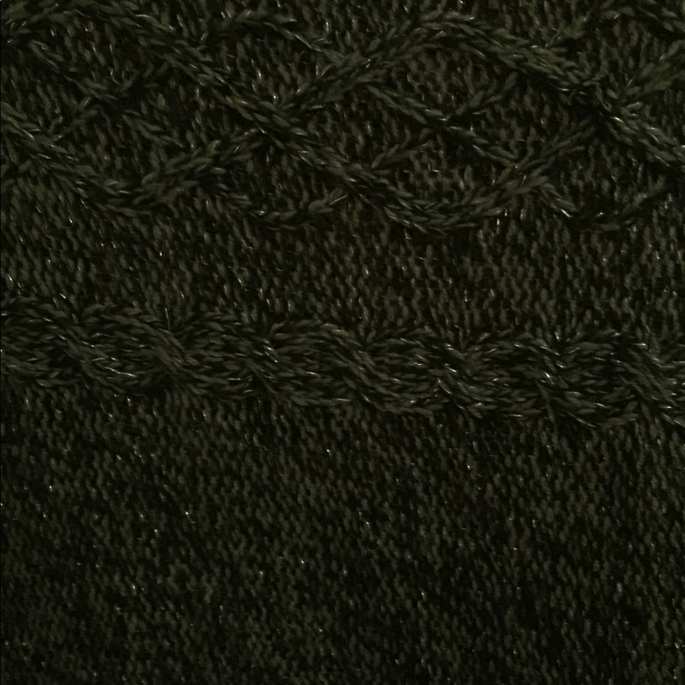 Beautiful Sweater - Picture 6 of 6